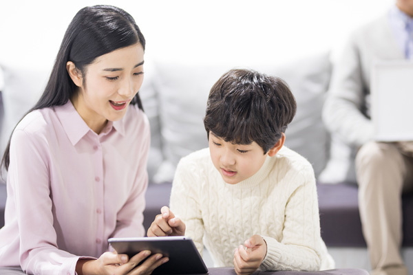 关于高龄在泰国做三代试管步骤及费用解析：三代试管费用与流程揭秘