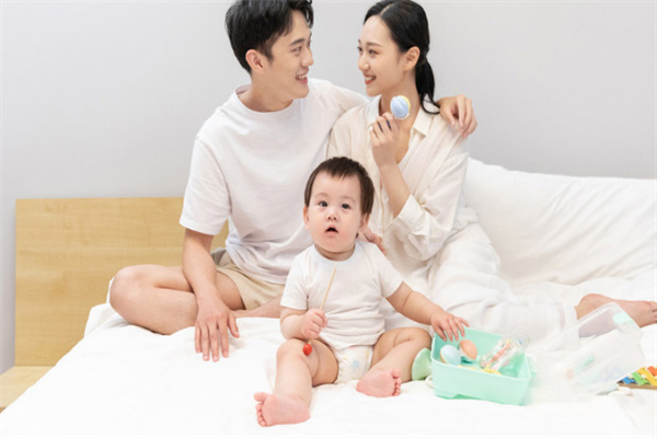 关于武汉三代试管婴儿费用及成功率详解：最新解析费用明细与成功率分析
